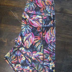 CVG Tropic like it's hot capris